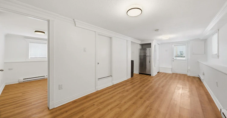 B-524 E 12th Avenue, Vancouver, BC, V5T 2H5 - 3