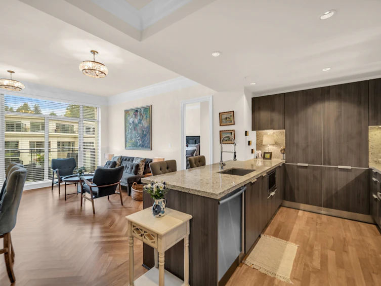 403-568 Waters Edge Crescent, West Vancouver, BC, V7T 0A2