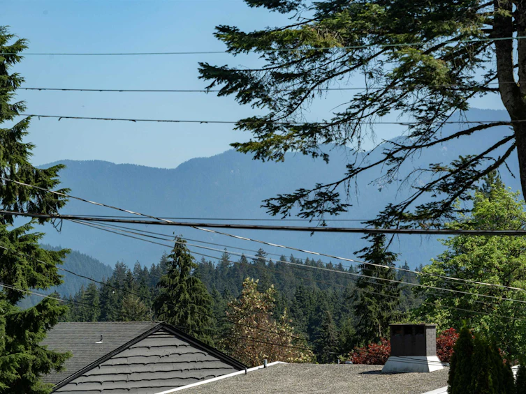 893 Friar Crescent, North Vancouver, BC, V7G 1M5 - 16