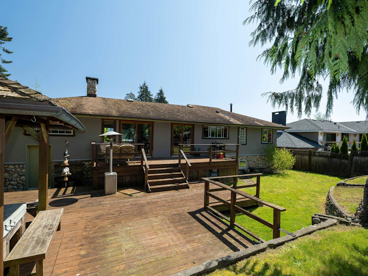 893 Friar Crescent, North Vancouver, BC, V7G 1M5 - 30