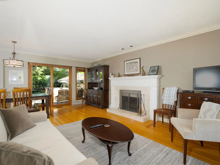 893 Friar Crescent, North Vancouver, BC, V7G 1M5 - 6