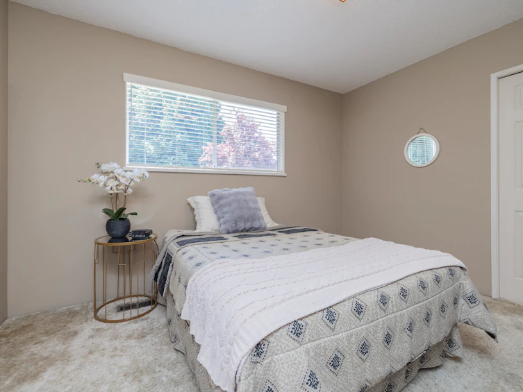 4894 1 Avenue, Delta, BC, V4M 1B3 - 15