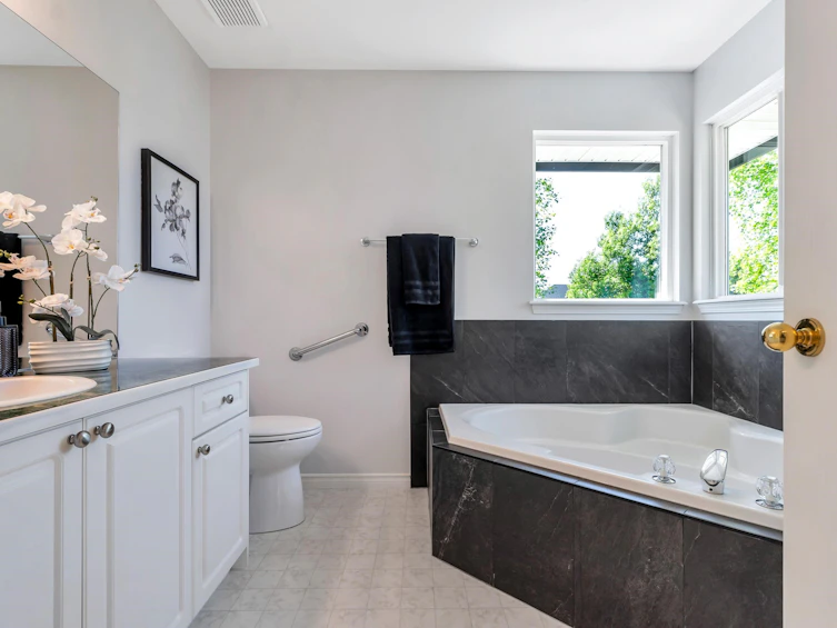 18811 65 Avenue, Surrey, BC, V3S 8V1 - 25