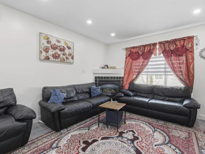 12-12110 75a Avenue - 4