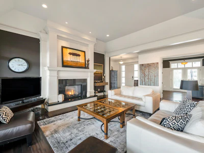 1-35689 Goodbrand Drive - 5