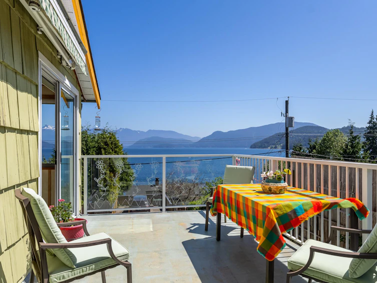 1077 Point Road, Gibsons, BC, V0N 1V1 - 6