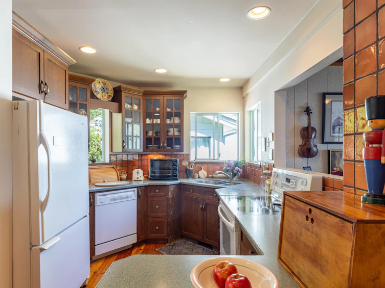 1077 Point Road, Gibsons, BC, V0N 1V1 - 15