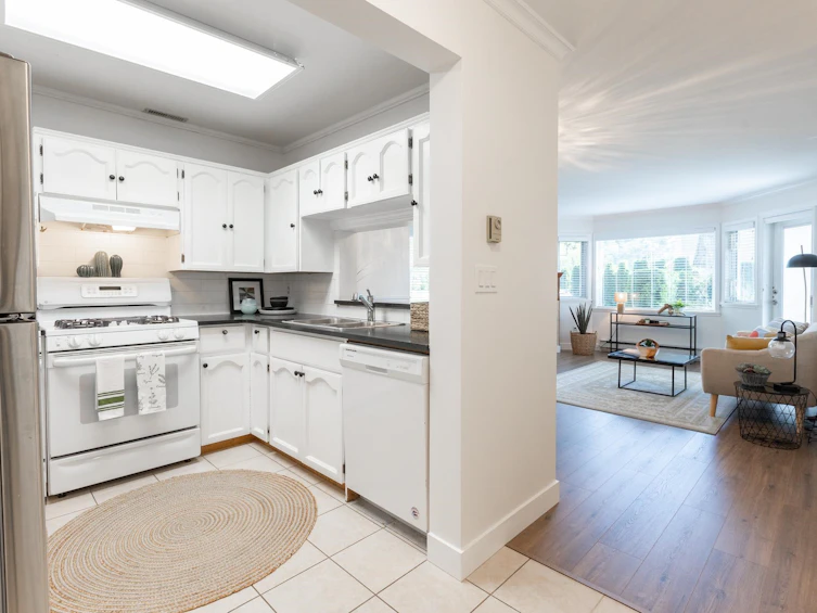 107-13965 16 Avenue, Surrey, BC, V4P 1P8 - 6