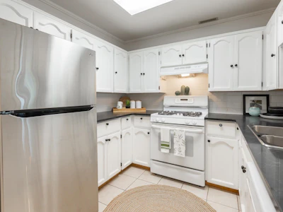 107-13965 16 Avenue - 4