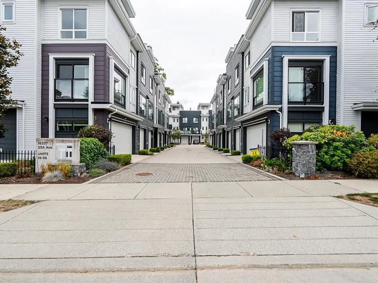 27-16337 23a Avenue, Surrey, BC, V3Z 0S3