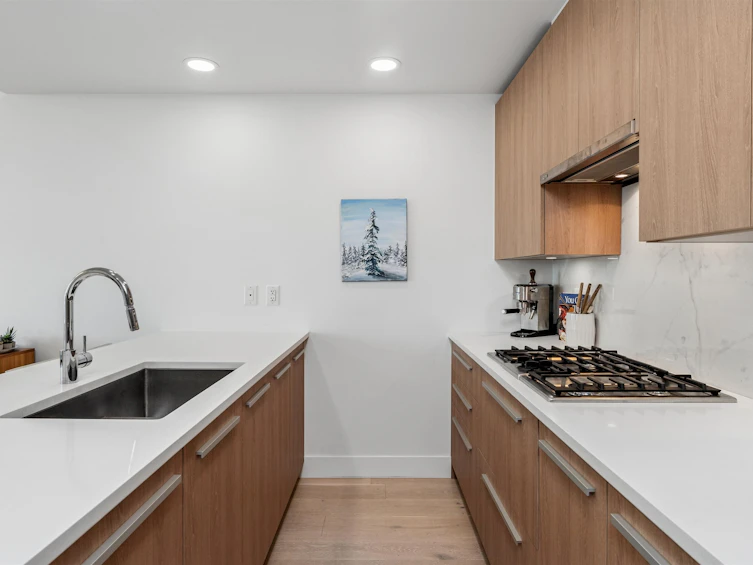 403-2780 Valley Centre Avenue, North Vancouver, BC, V7J 0C4 - 8