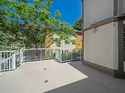 3-1552 Everall Street - 3