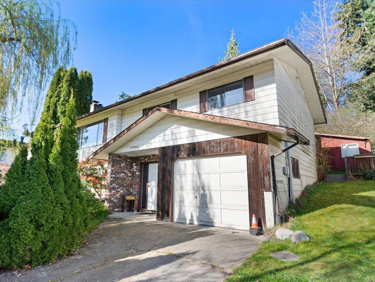 33380 Wren Crescent, Abbotsford, BC, V2S 5W1