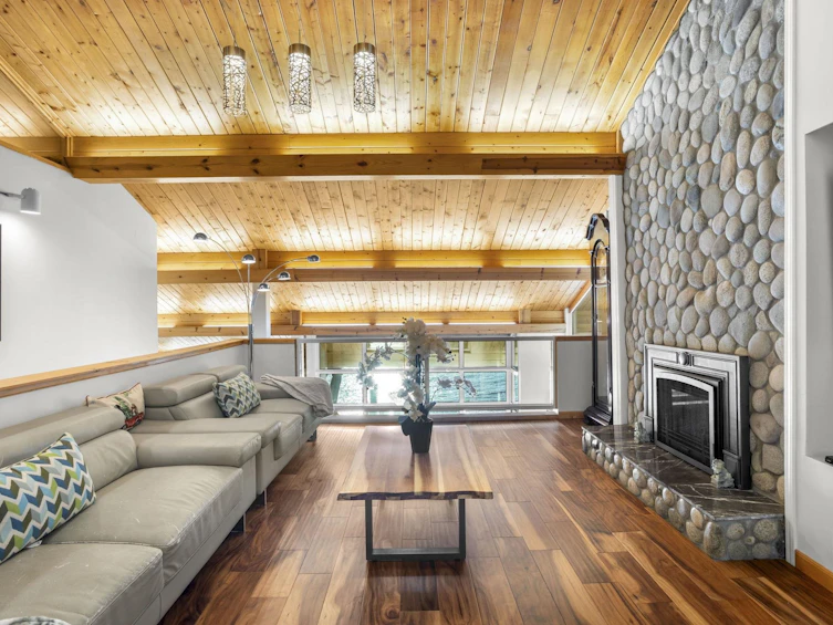 7370 Rockwell Drive, Harrison Hot Springs, BC, V0M 1A0 - 7
