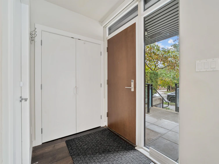 2389 Scotia Street, Vancouver, BC, V5T 0B2 - 25