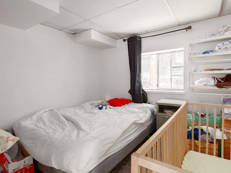 2483 W 6th Avenue, Vancouver, BC, V6K 1W2 - 19