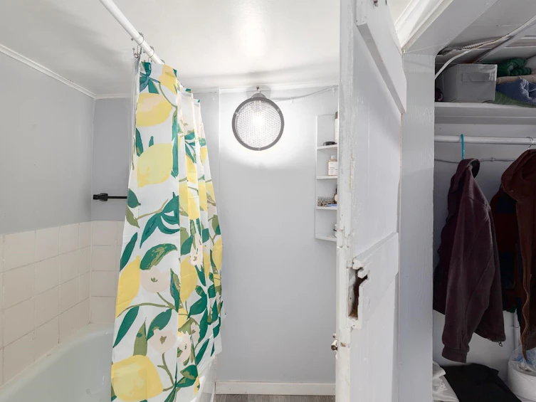 2483 W 6th Avenue, Vancouver, BC, V6K 1W2 - 30