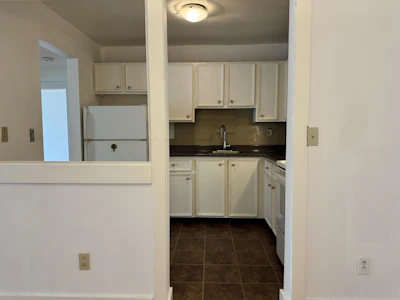 229-32850 George Ferguson Way - 2