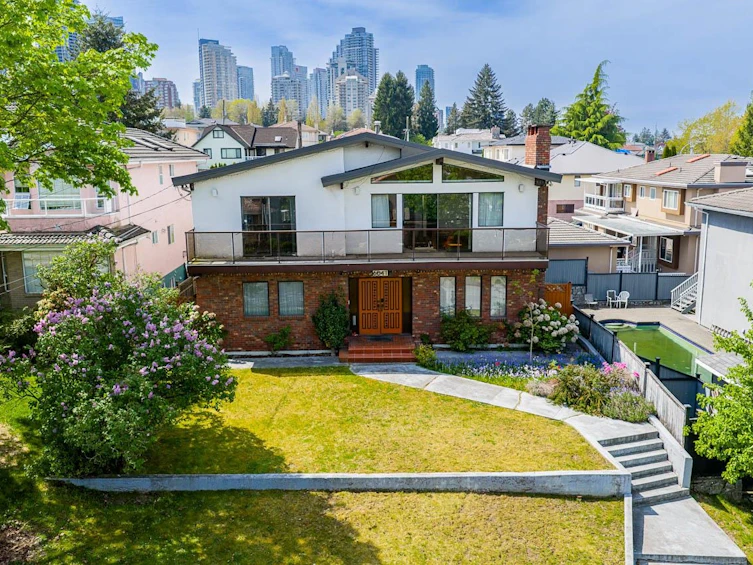 6041 Selma Avenue, Burnaby, BC, V5H 3R1 - 2