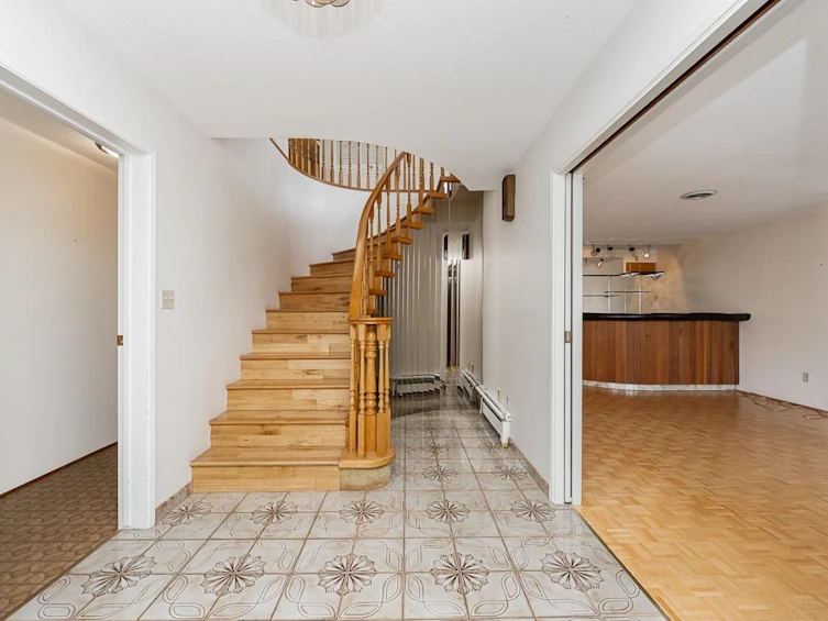 6041 Selma Avenue, Burnaby, BC, V5H 3R1 - 3