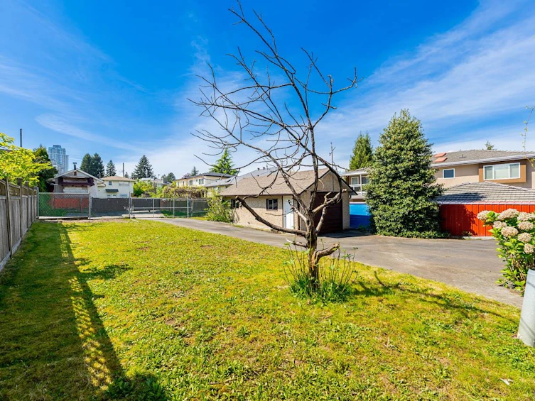 6041 Selma Avenue, Burnaby, BC, V5H 3R1 - 34