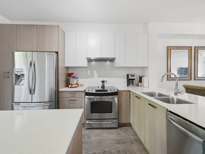 60-1320 Riley Street - 2