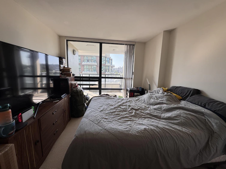 1107-1 Renaissance Square, New Westminster, BC, V3M 0B6 - 7