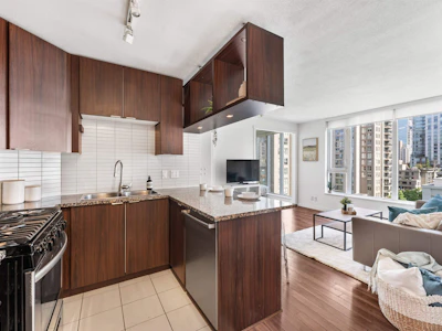 1002-1010 Richards Street - 2