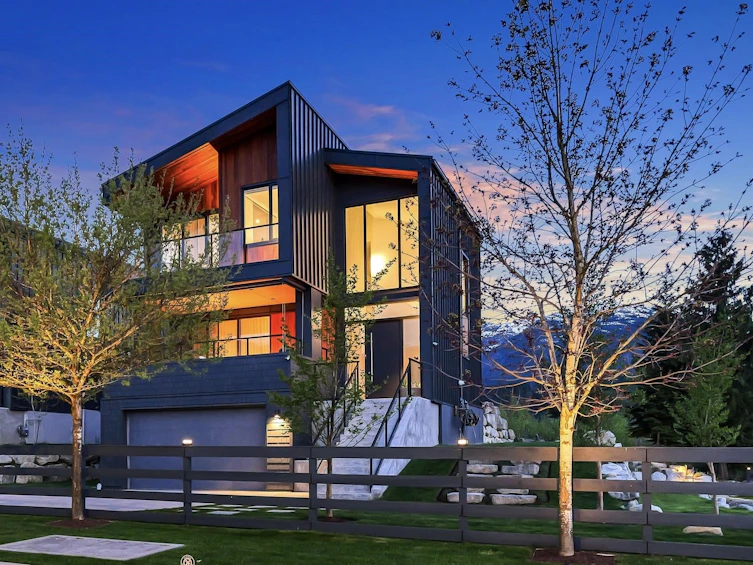 2938 Huckleberry Drive, Squamish, BC, V8B 1B2 - 2