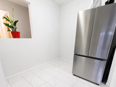 307-9942 151 Street - 2