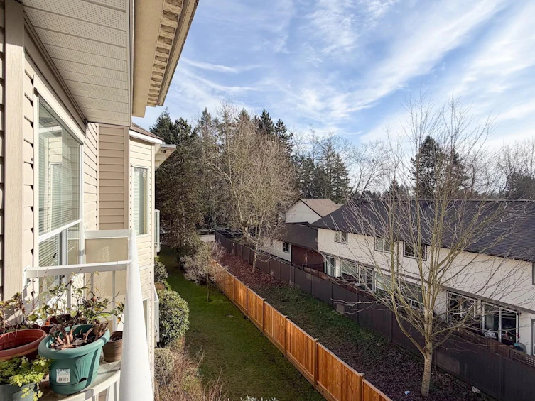307-9942 151 Street, Surrey, BC, V3R 0V4 - 11