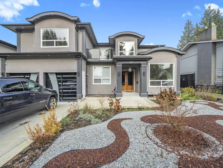 1211 Foster Avenue, Coquitlam, BC, V3J 2M8