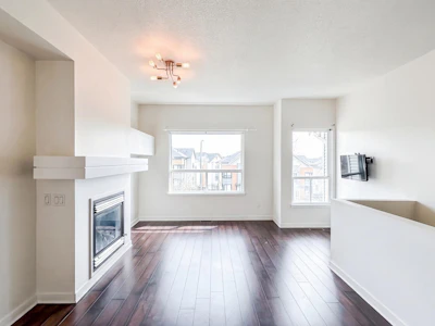 19-15065 58 Avenue - 2