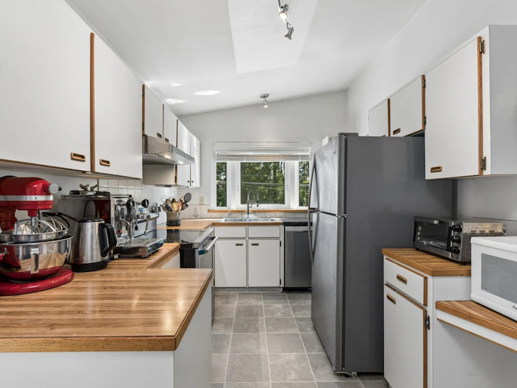 1678 Dempsey Road, North Vancouver, BC, V7K 1T3 - 11
