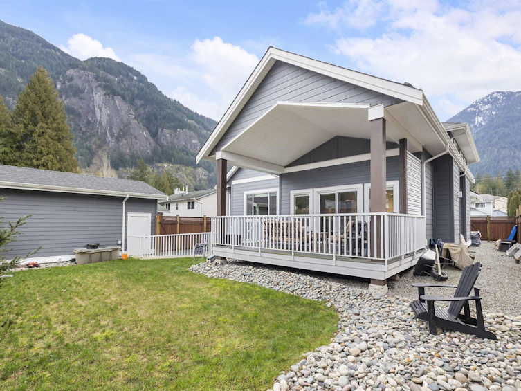 63711 Rosewood Avenue, Hope, BC, V0X 1L2 - 34