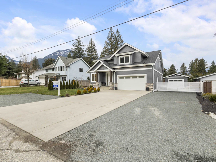 63711 Rosewood Avenue, Hope, BC, V0X 1L2 - 3