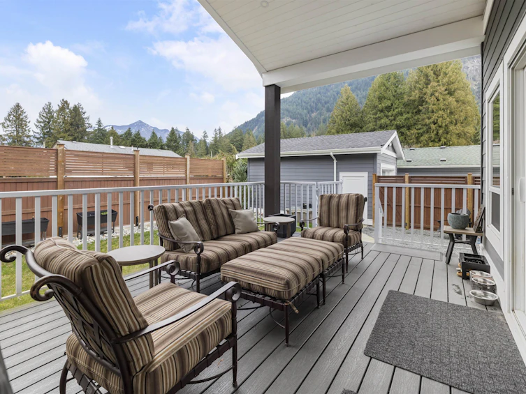 63711 Rosewood Avenue, Hope, BC, V0X 1L2 - 37