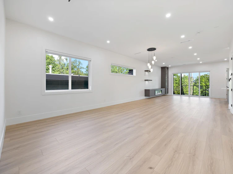 1-6037 Service Street, Burnaby, BC, V5H 1V7 - 7
