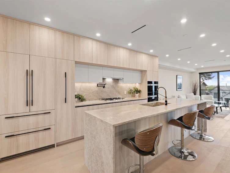 502 E 5th Street, North Vancouver, BC, V7L 1M4 - 6