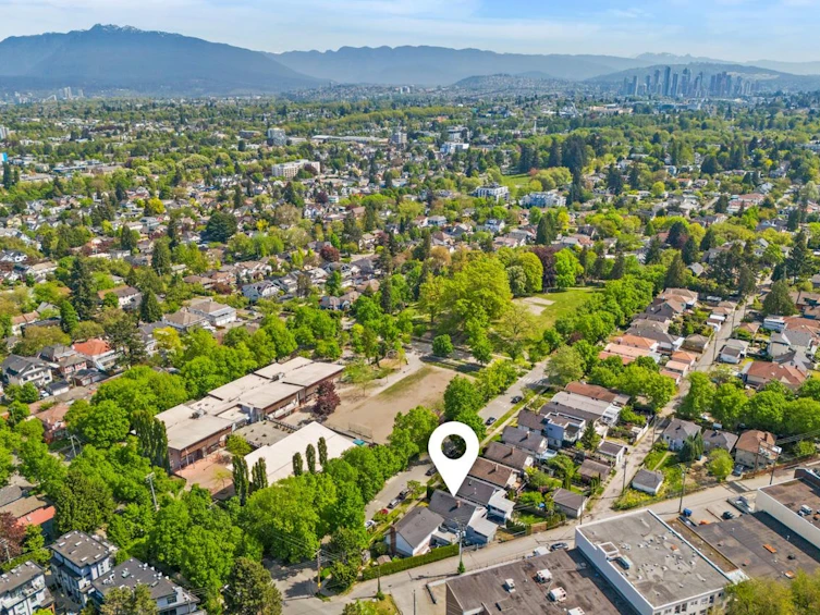 1016 E 18th Avenue, Vancouver, BC, V5V 1H1 - 39