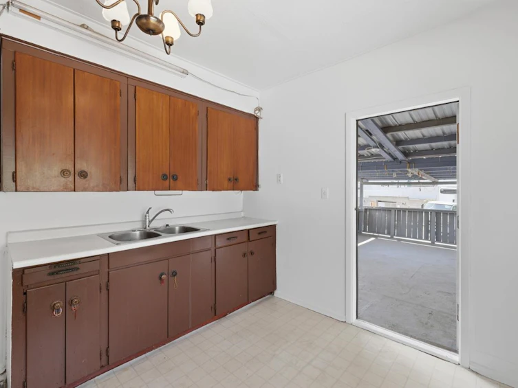 1016 E 18th Avenue, Vancouver, BC, V5V 1H1 - 7