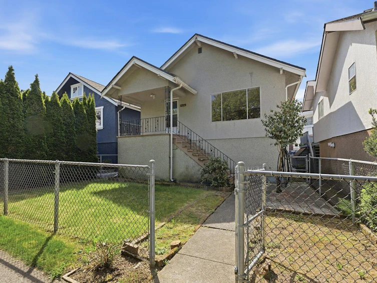 1016 E 18th Avenue, Vancouver, BC, V5V 1H1