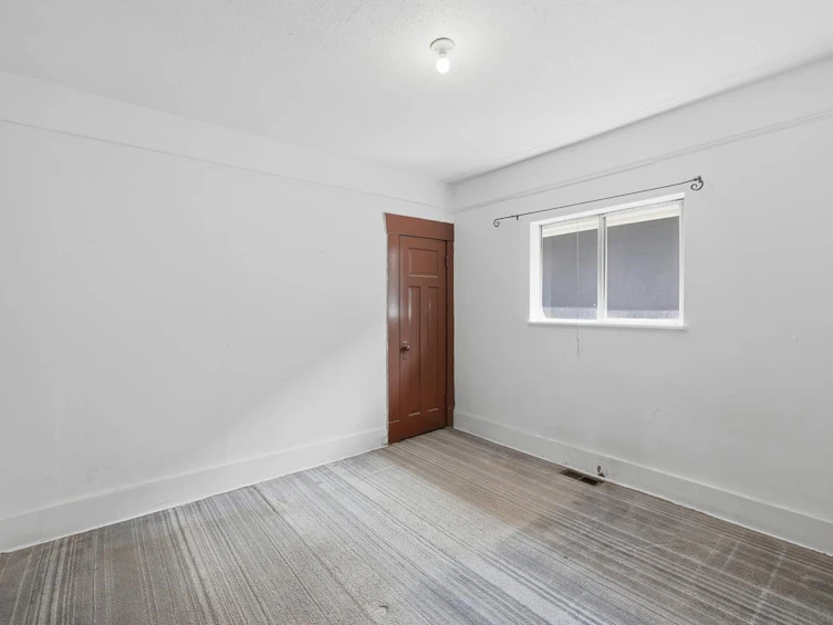 1016 E 18th Avenue, Vancouver, BC, V5V 1H1 - 10
