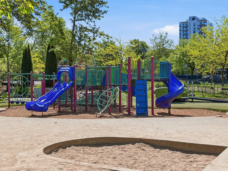1016 E 18th Avenue, Vancouver, BC, V5V 1H1 - 30