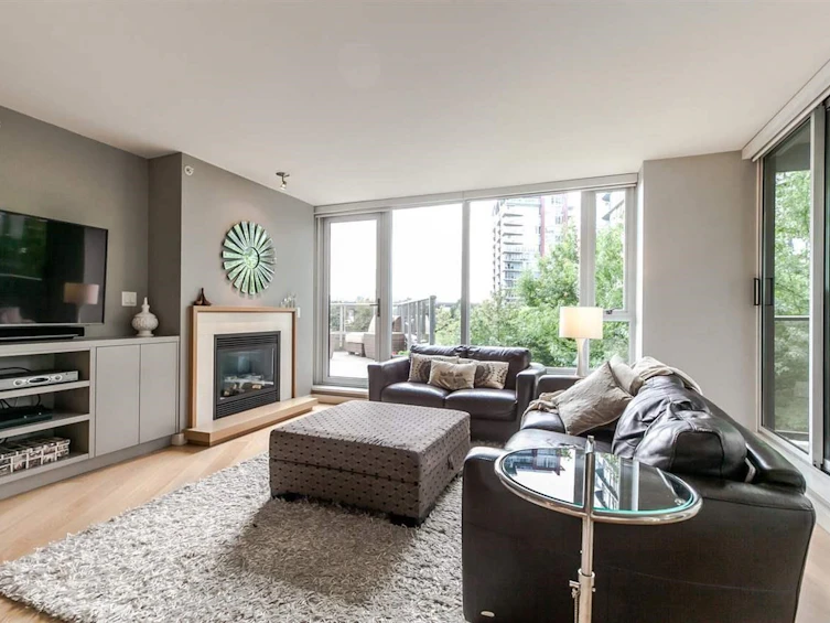 305-8 Smithe Mews, Vancouver, BC, V6B 0A5 - 10