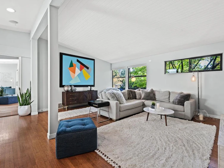1098 Linnae Avenue, North Vancouver, BC, V7R 1Z4 - 7