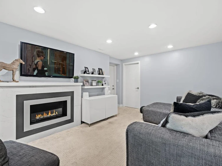 1098 Linnae Avenue, North Vancouver, BC, V7R 1Z4 - 34