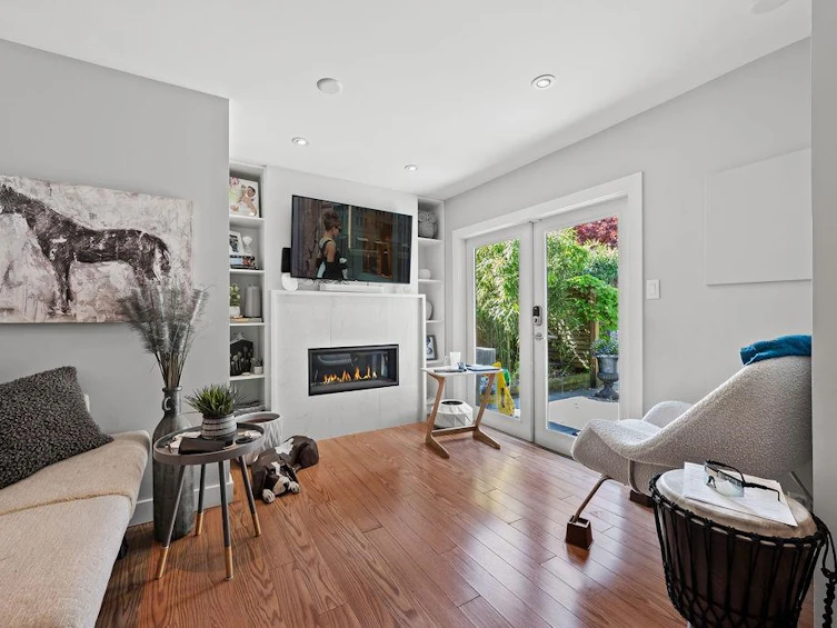 1098 Linnae Avenue, North Vancouver, BC, V7R 1Z4 - 19