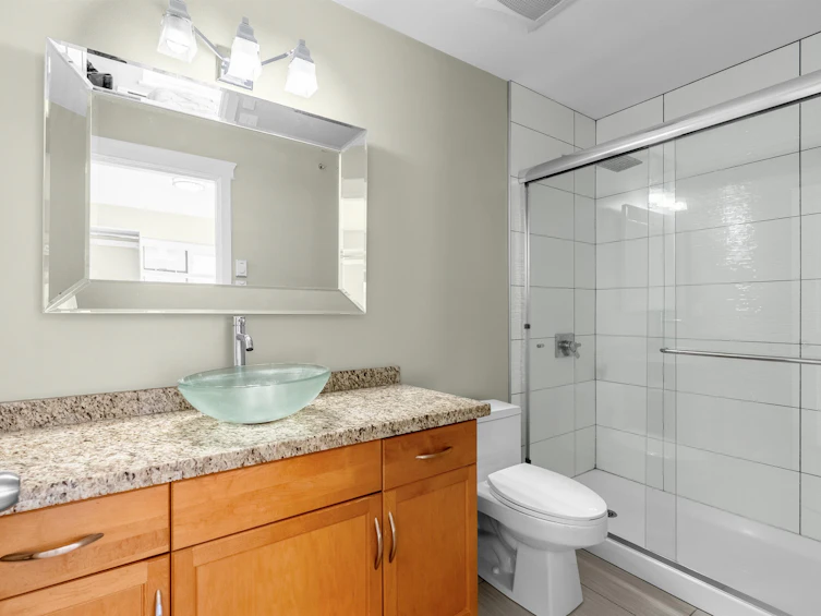 999 W 20th Avenue, Vancouver, BC, V5Z 1Y4 - 16