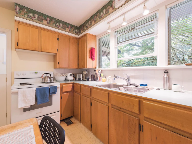 9747 Sidney Street, Chilliwack, BC, V2P 4G5 - 10